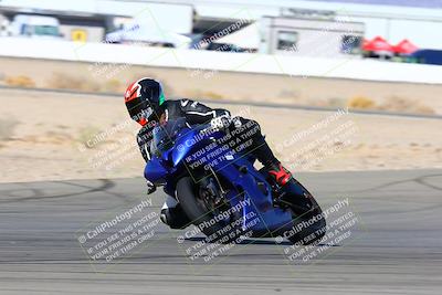 media/Jan-08-2022-SoCal Trackdays (Sat) [[1ec2777125]]/Turn 14 Outside (1050am)/